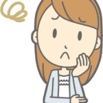 家電量販店で店員に声をかけられて困っている女性